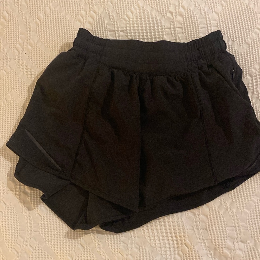 Black Lululemon hottie hot shorts size 2